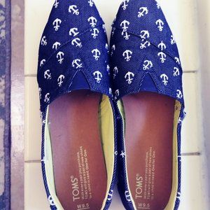 Ladies Toms Shoes, Size 9 1/2